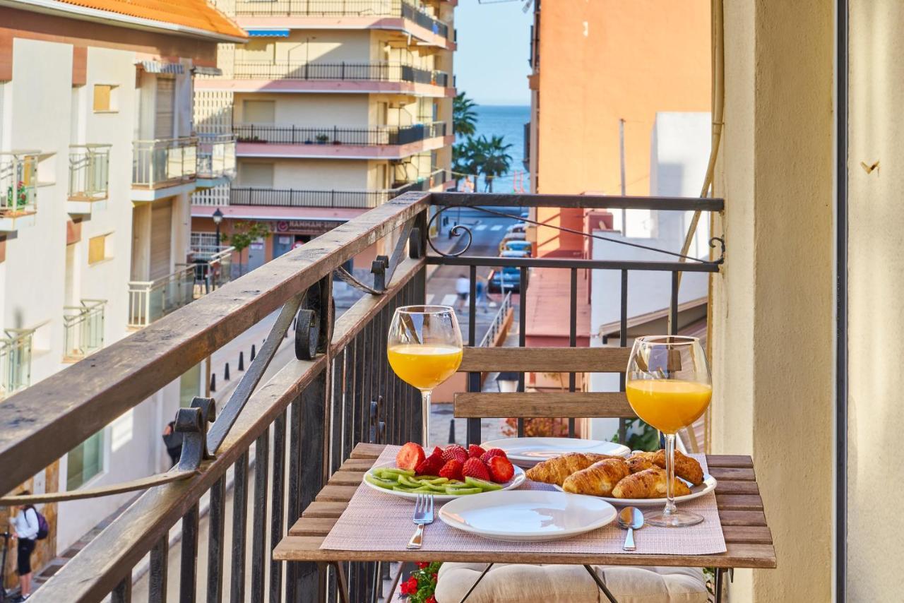 Picasso 1 Apartment Фуeнхирола Екстериор снимка